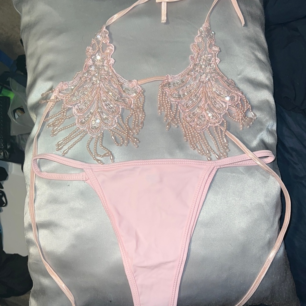 New baby pink Bglittz shaker top & thong bottoms -one size top & M/L bottoms